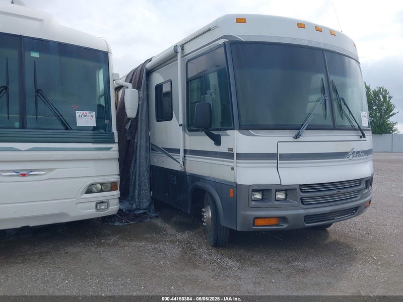 2000 Ford F550 Super Duty Stripped Chass White vin: 1FCNF53S6Y0A07335