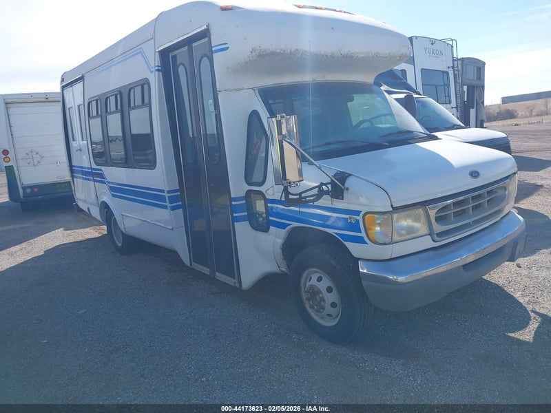 1998 Ford Econoline E350 Cutaway Van White vin: 1FDWE30S1WHB46038