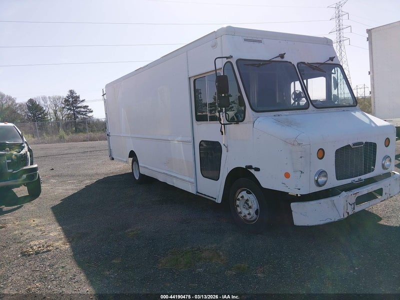 2010 Freightliner Chassis M Line Walk-in Van vin: 4UZAAPDU2ACAS1602