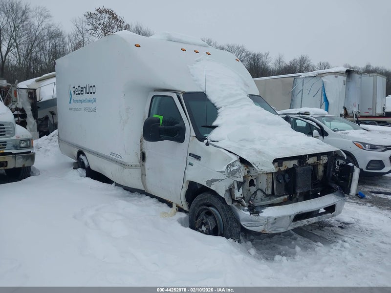 2015 Ford E-350 Cutaway   White vin: 1FDWE3FL0FDA06540
