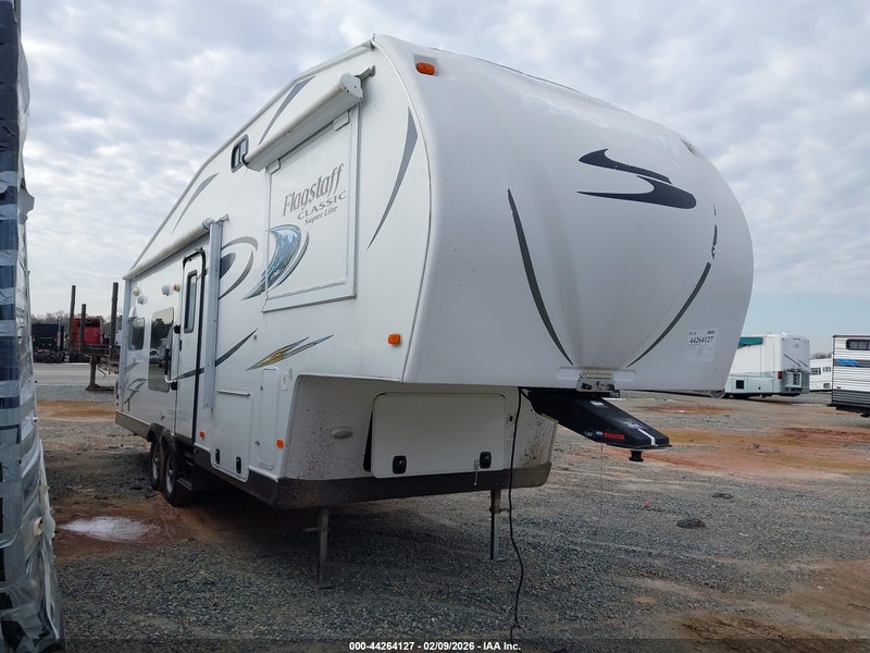 2014 Forest River Flagstaff Classic Su   White vin: 4X4FFLD28E1856566