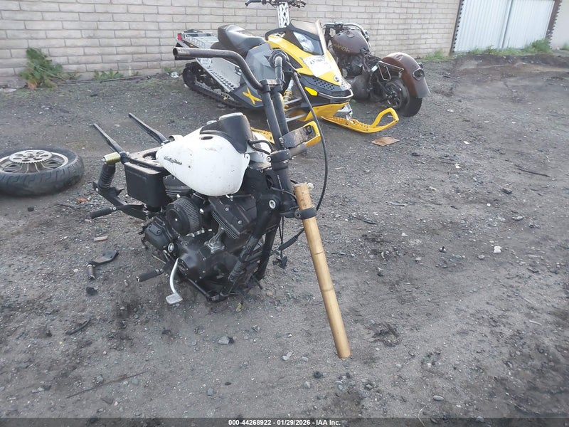 2016 Harley-davidson Fxdbp Dyna Street Bob Белый vin: 1HD1VAM33GC324759