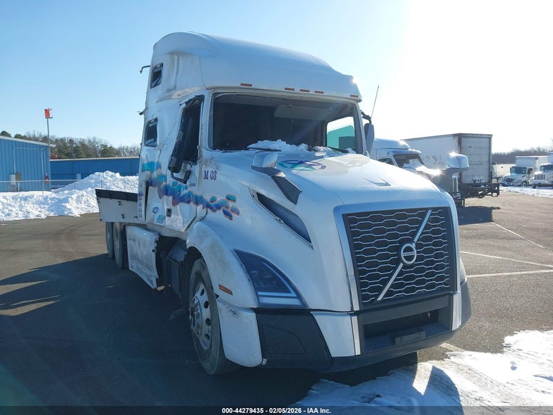 2019 Volvo Vnl   White vin: 4V4NC9EH7KN234856