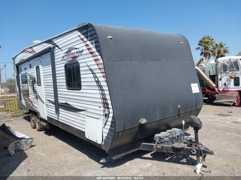 2016 Forest River Stealth   White vin: 4X4TSFA24GC015162