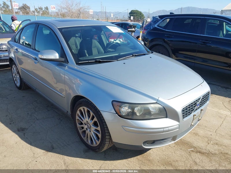 2007 Volvo S40 2.4i vin: YV1MS390472269109
