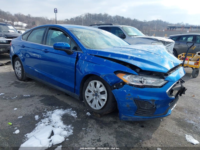 2020 Ford Fusion S Blue vin: 3FA6P0G7XLR256908