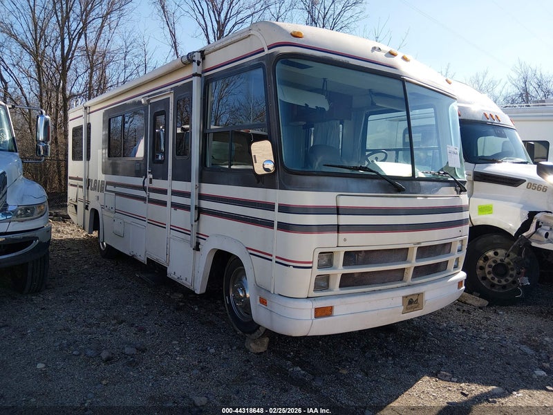 1992 Chevrolet P30   vin: 1GBKP37N7N3308395
