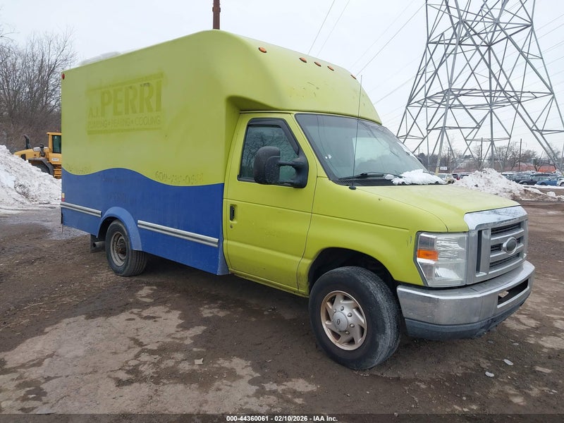 2015 Ford E-350 Cutaway   Yellow vin: 1FDWE3FL1FDA05140