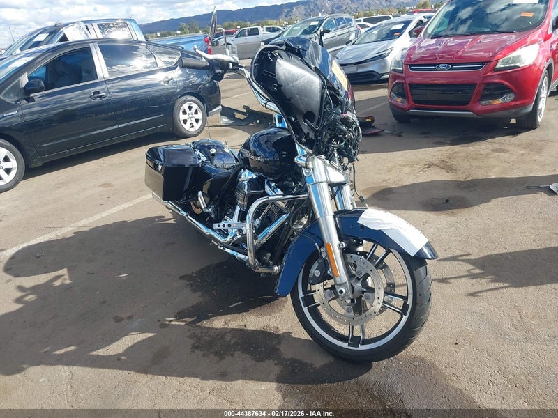 2019 Harley-davidson Flhx   Черный vin: 1HD1KBC13KB610673
