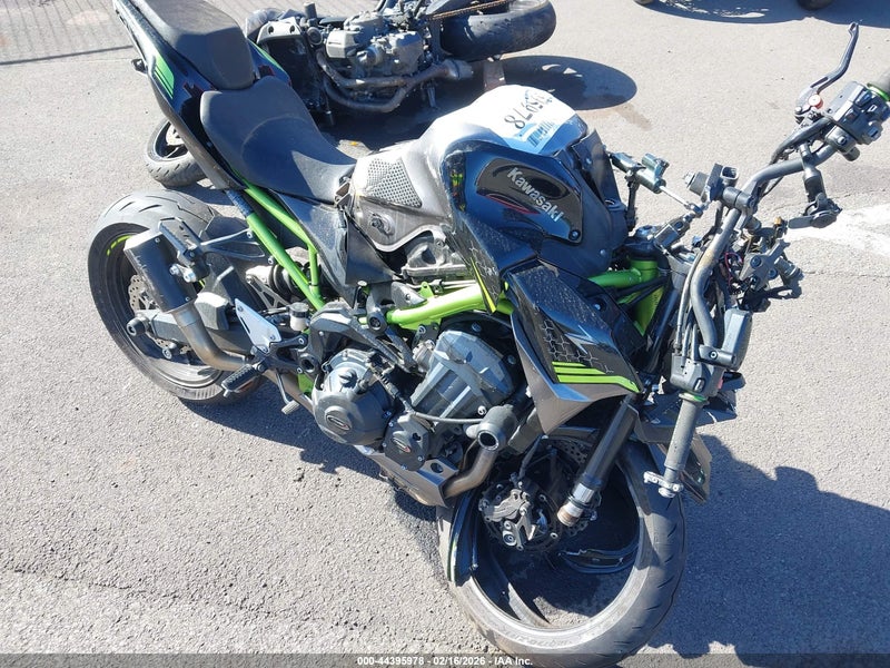 2020 Kawasaki Zr900 F Green vin: ML5ZRDF18LDA40177