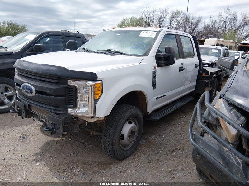 2017 Ford F-350 Chassis Xl White vin: 1FD8W3HT1HEF36404