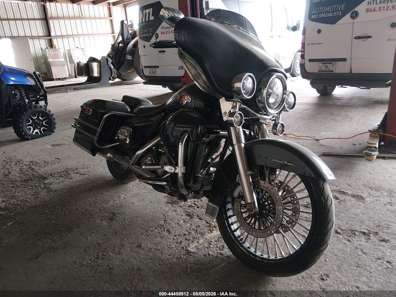2007 Harley-davidson Flhtcui   Черный vin: 1HD1FC4107Y715202