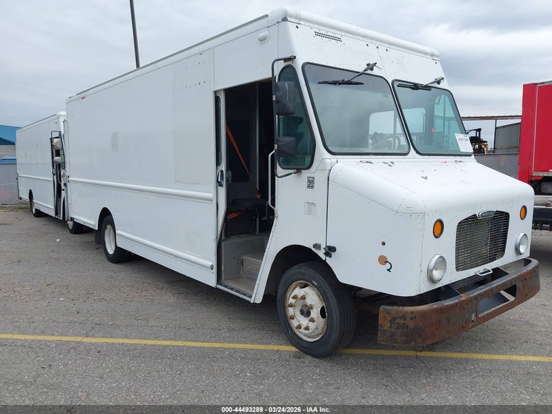 2010 Freightliner Chassis M Line Walk-in Van vin: 4UZAAPDU6ACAS1389