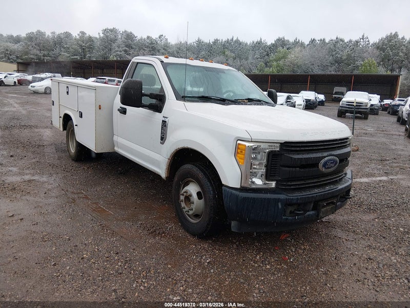 2017 Ford F-350 Chassis Xl White vin: 1FDRF3G66HED72745