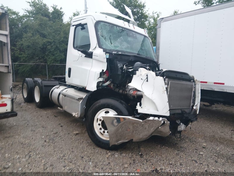 2021 Freightliner New Cascadia 126   White vin: 3AKJHLDVXMSNB0471