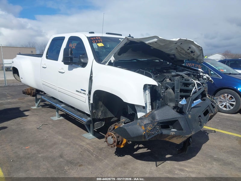 2009 Gmc Sierra 3500hd Slt Белый vin: 1GTJK93659F158167