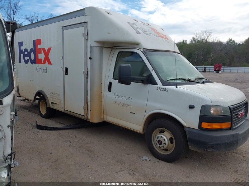 2018 Gmc Savana Cutaway Work Van Белый vin: 1GD37SCG2J1329948