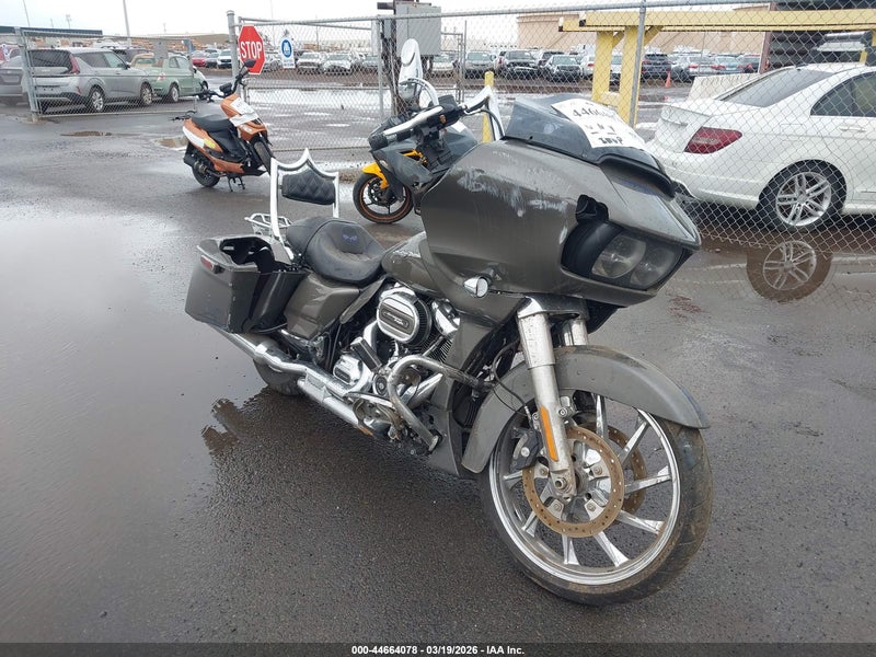 2019 Harley-davidson Fltrx   Beige vin: 1HD1KHC1XKB617722