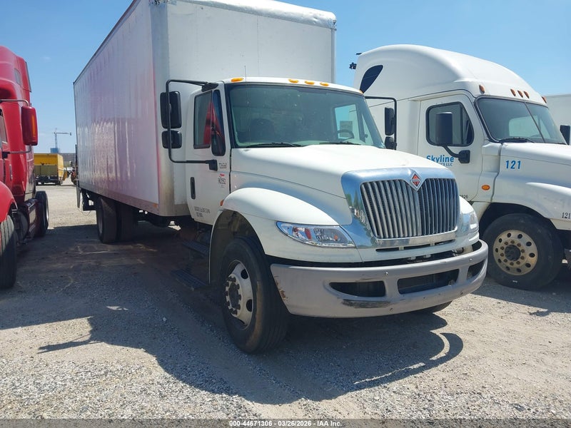 2017 International Durastar 4300   White vin: 1HTMMMMM8HH637230