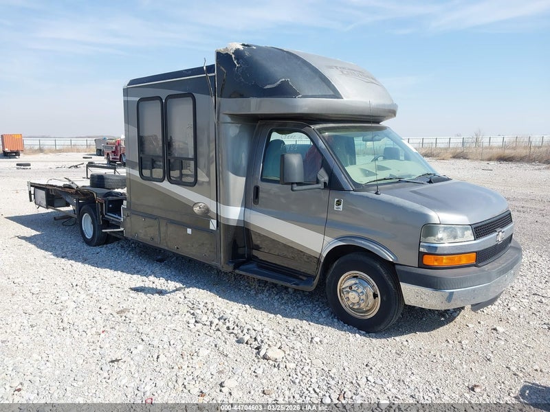 2008 Chevrolet Express Cutaway Work Van vin: 1GBKG31K381123940