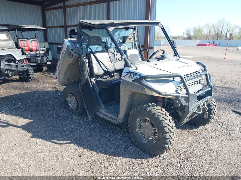 2021 Polaris Ranger Xp 1000 Trail Boss Белый vin: 4XARRH99XM8458432