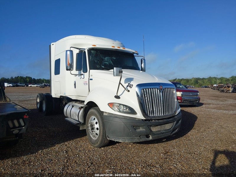 2012 International Prostar   White vin: 3HSDJSJR4CN086018
