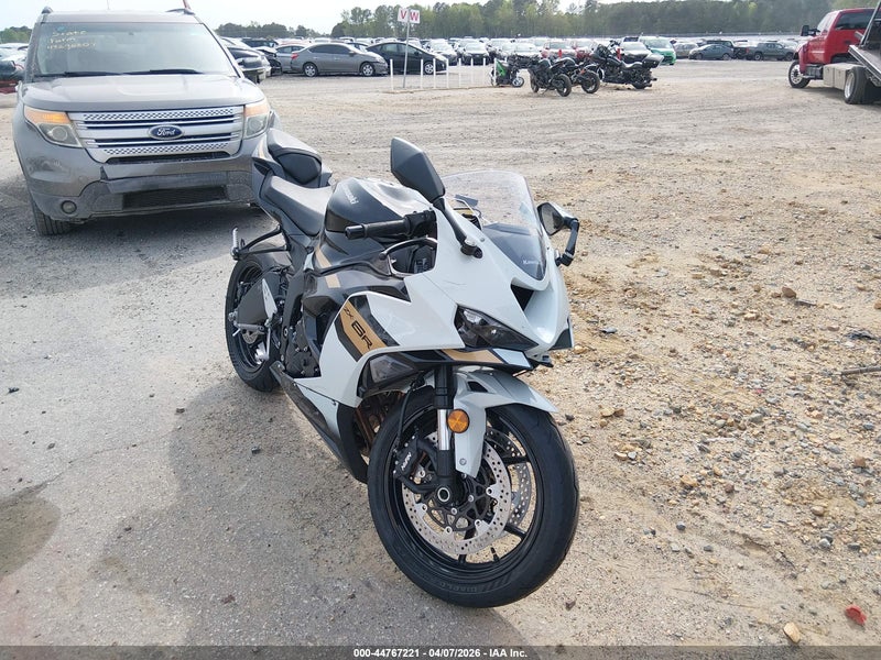 2026 Kawasaki Zx636 K White vin: JKBZXJK1XTA015351