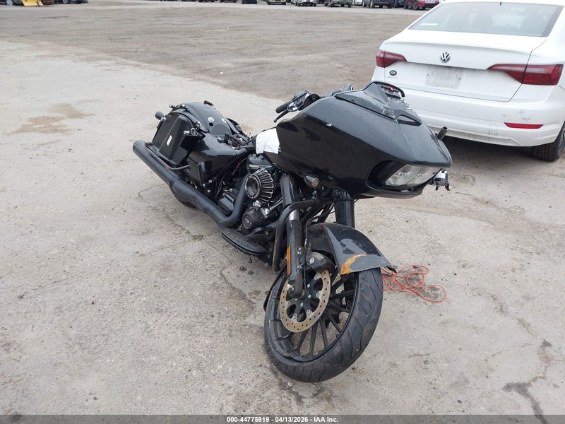2019 Harley-davidson Fltrxs   Черный vin: 1HD1KTP16KB649404