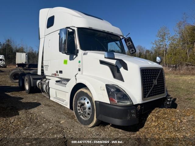 2013 Volvo Vn Vnl White vin: 4V4NC9EH1DN146713