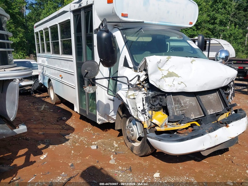 2006 Chevrolet Express Cutaway Work Van vin: 1GBJG31U061132749