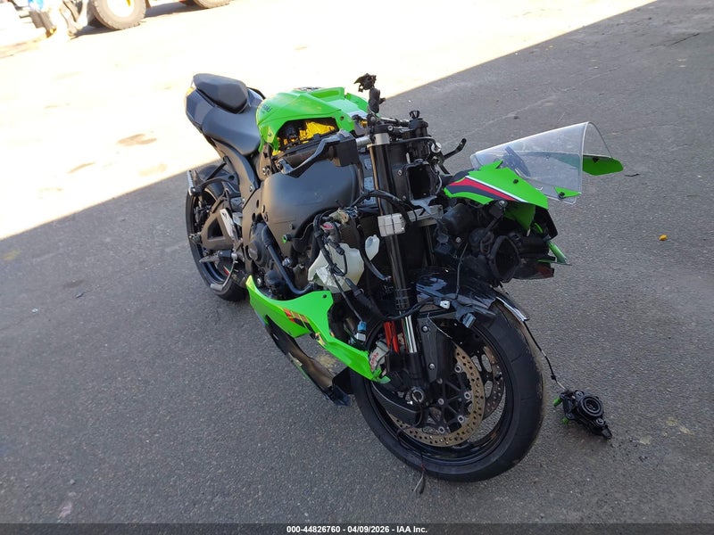 2024 Kawasaki Zx1002 M Зеленый vin: JKBZXVM12RA007225
