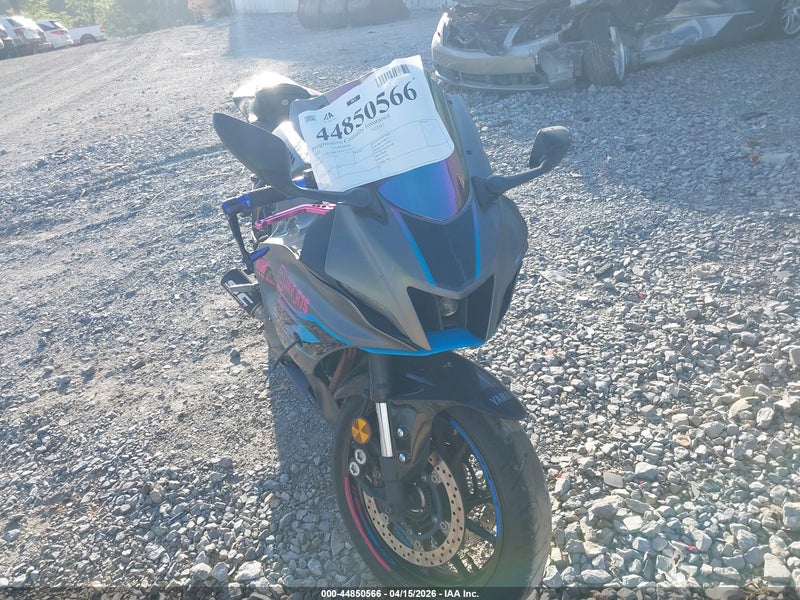 2024 Yamaha Yzfr7   Gray vin: JYARM38E5RA012256