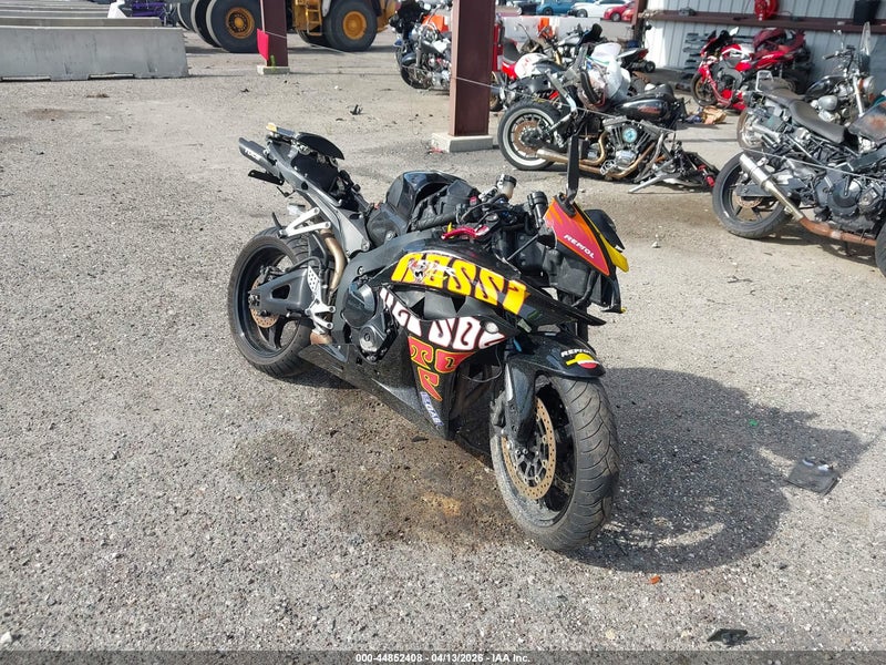 2008 Honda Cbr600 Rr Черный vin: JH2PC40408M102071