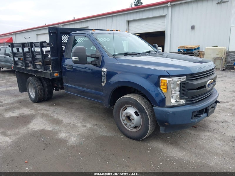 2017 Ford F-350 Chassis Xl vin: 1FDRF3G66HEE66060