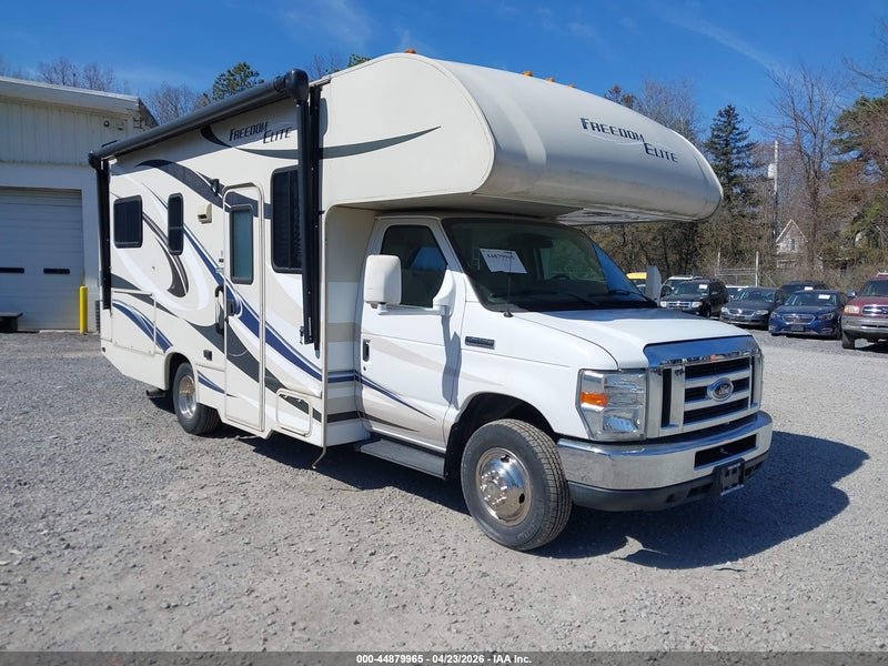 2015 Ford E-350 Cutaway   White vin: 1FDWE3FS0EDA51855