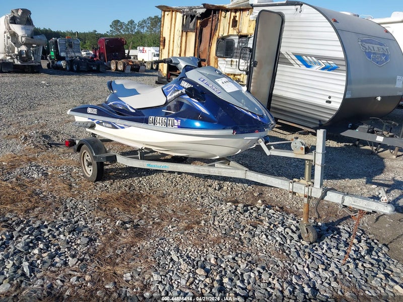 2005 Yamaha Vx110 Deluxe   Blue vin: YAMA1804F505     
