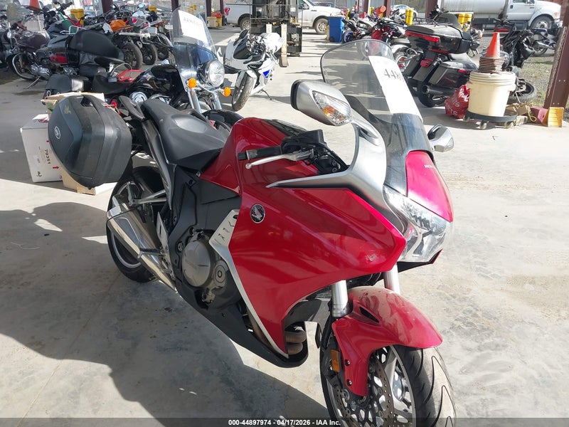 2010 Honda Vfr1200 F Red vin: JH2SC6317AK000372