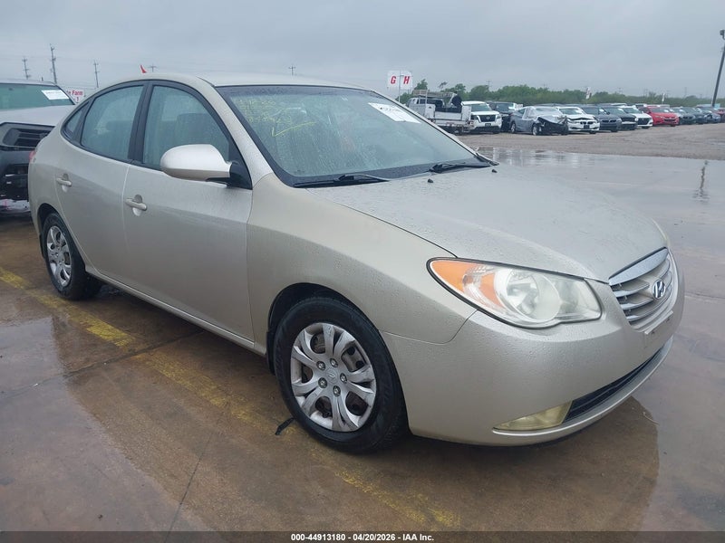 2010 Hyundai Elantra Gls vin: KMHDU4AD1AU858923