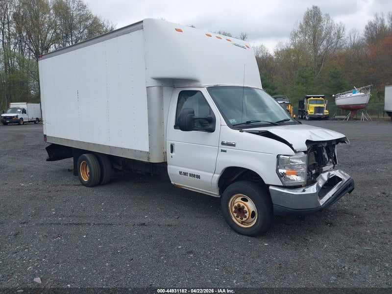 2013 Ford E-350 Cutaway   vin: 1FDWE3FL7DDA30864