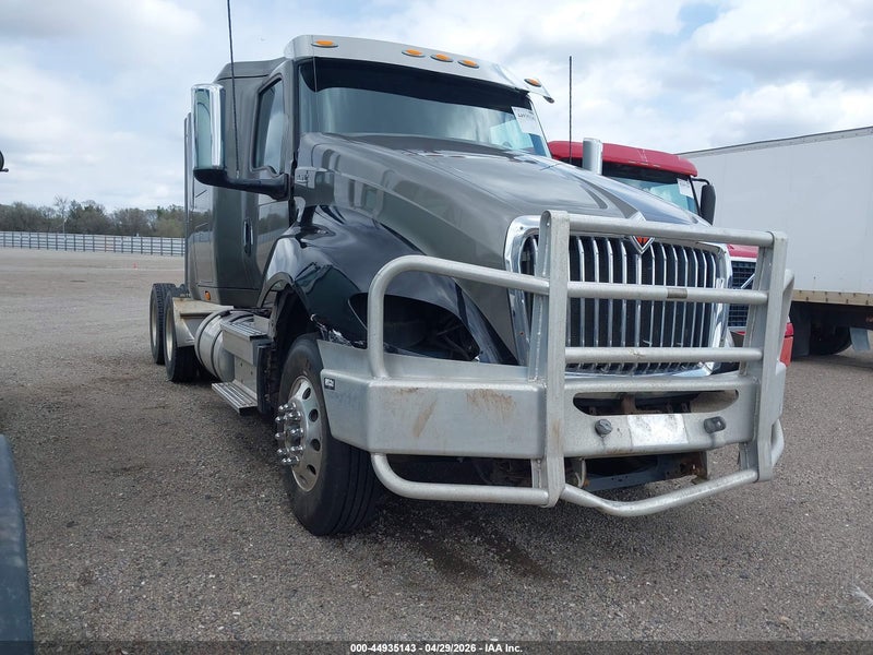 2019 International Lt   Green vin: 3HSDZTZR3KN279438