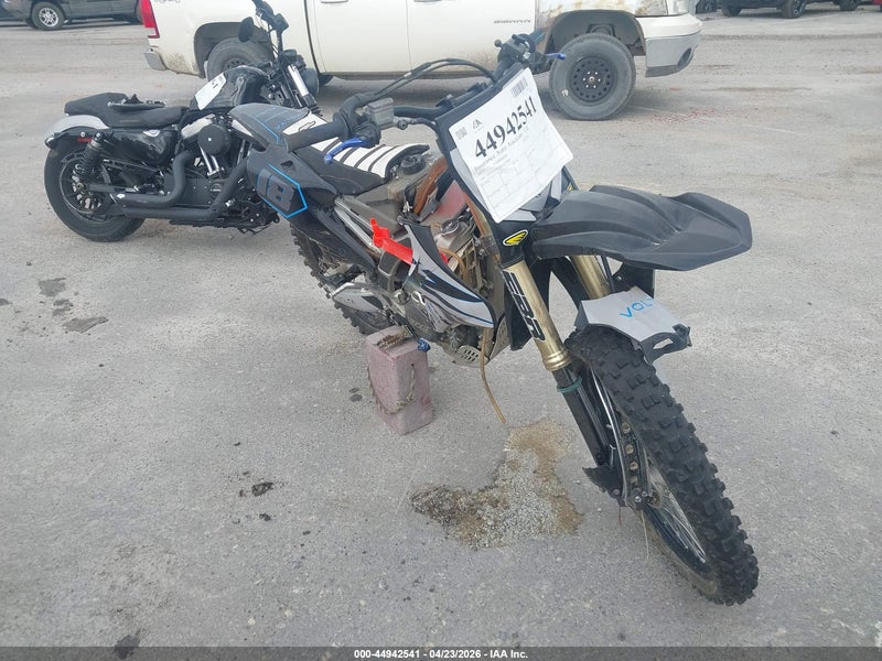 2017 Yamaha Yz250 F Black vin: JYACG39C6HA005048