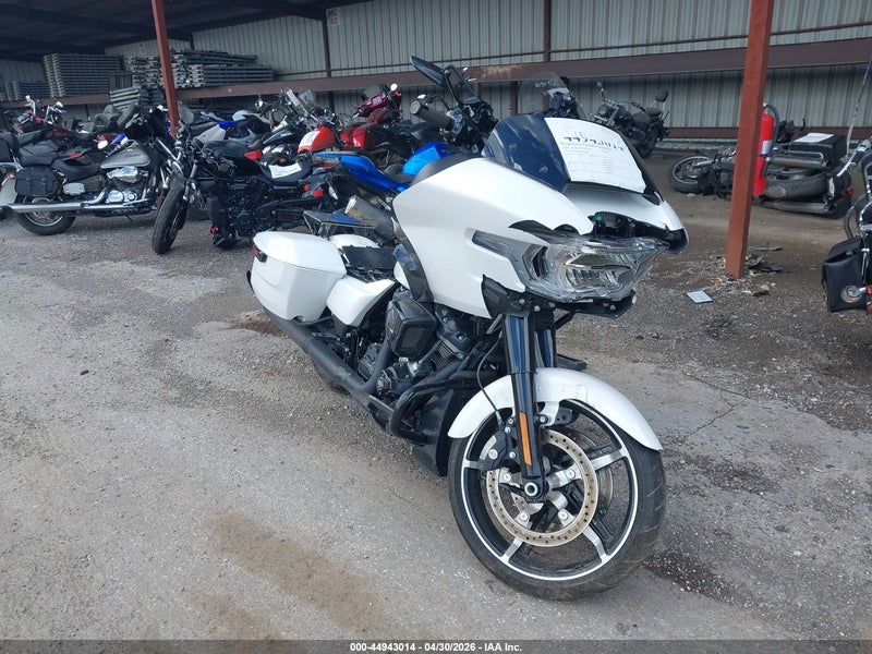 2024 Harley-davidson Fltrx   White vin: 1HD1KH718RB626889