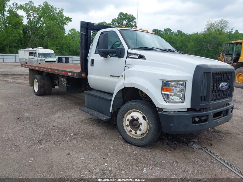 2018 Ford F-650 Diesel Kick-up Frame   White vin: 1FDNF6EC4JDF00209