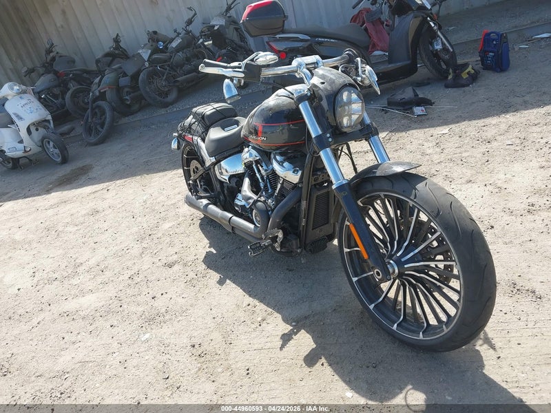 2023 Harley-davidson Fxbr   Black vin: 1HD1YEZ22PB073561