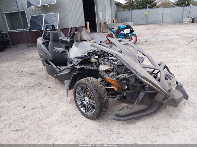 2018 Polaris Slingshot   Черный vin: 57XAASFA3J8125369