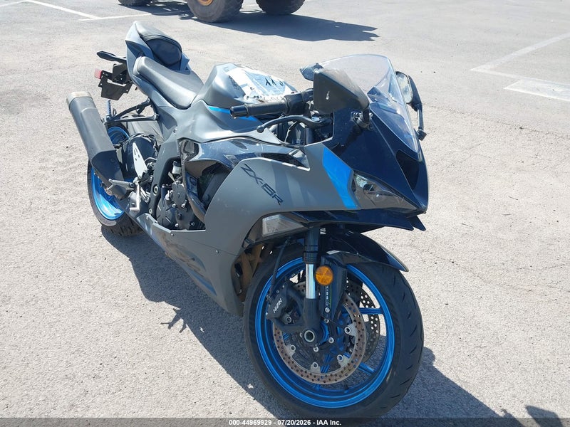 2026 Kawasaki Zx636 K Gray vin: JKBZXJJ11TA043962