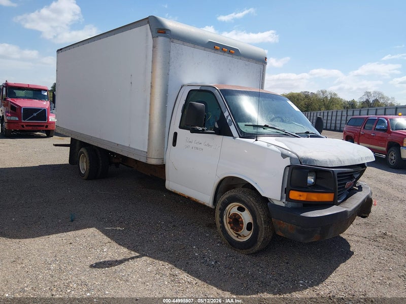 2005 Gmc Savana Cutaway Standard W/c7l/c7n White vin: 1GDJG31V651908350
