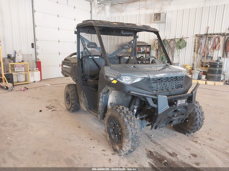 2021 Polaris Ranger   Gray vin: 4XATAE992M8015168