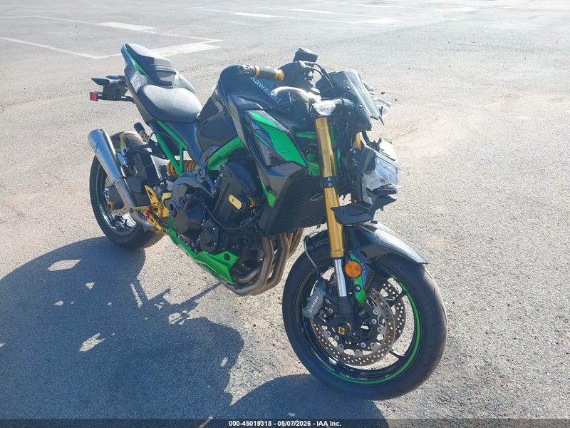 2024 Kawasaki Zr900 M Green vin: ML5ZRDM17RDA71481