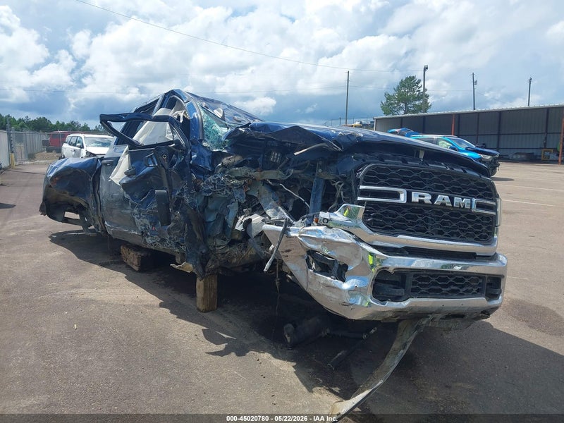 2022 Ram 3500 Tradesman  4x4 8' Box Blue vin: 3C63RRGL0NG190643